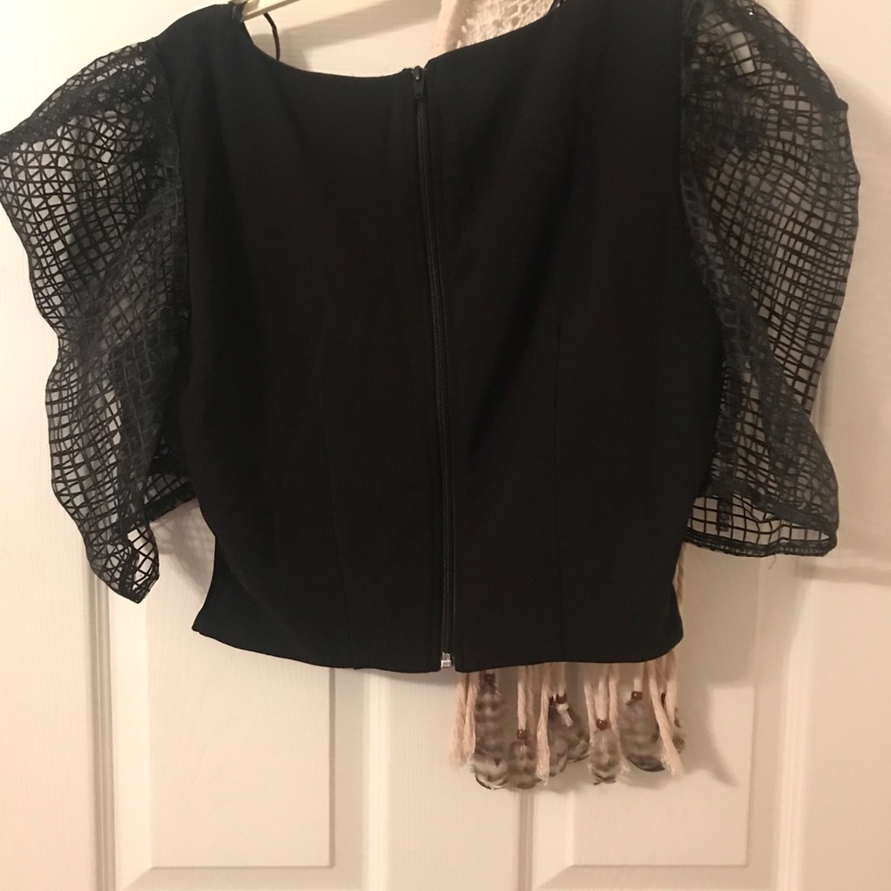 Black crop top